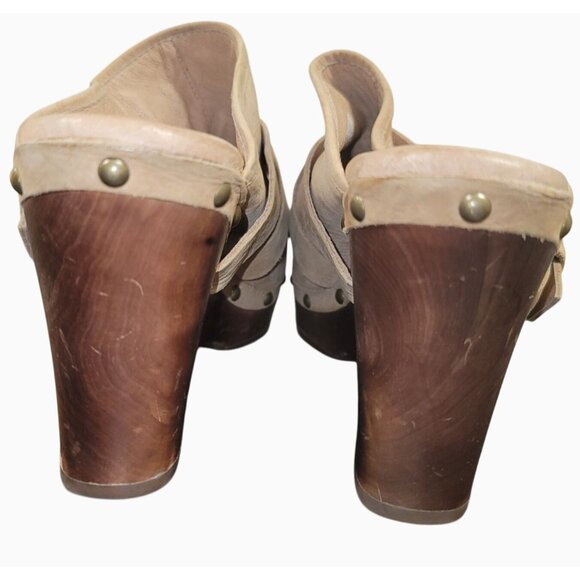 UGG Womens Leather Clogs Size 9 Light Tan - Picture 8 of 16